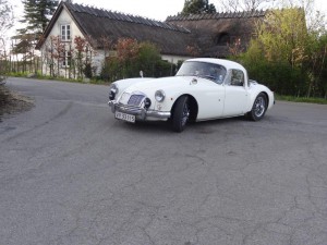 06 MGA Coupe 1960 HP Jensen