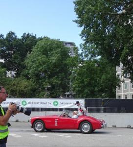 05 Kørerparade banen rundt - Lars Thousig i sin MGA